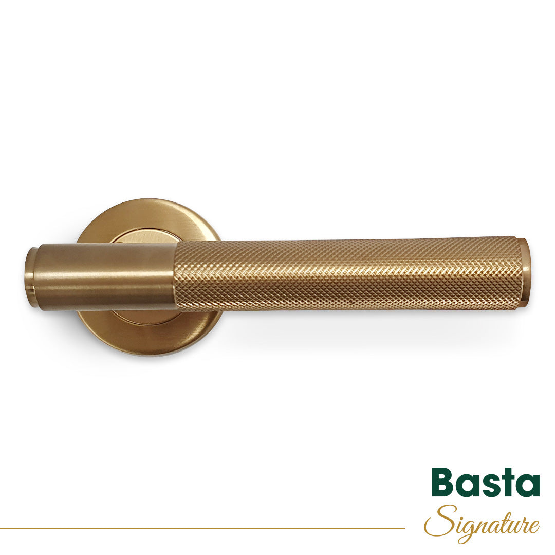 BASTA SIGNATURE PARIS (Chrome/Gold) (bathroom available)