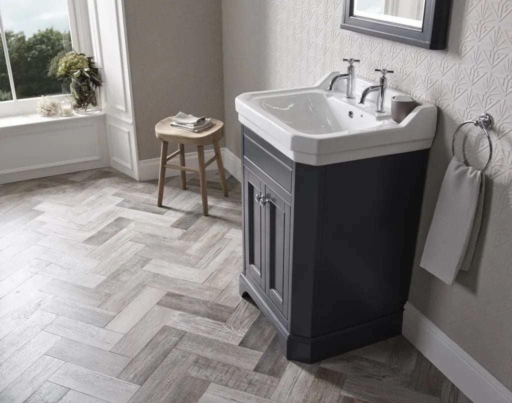 Vitoria 600mm Floor Standing Unit